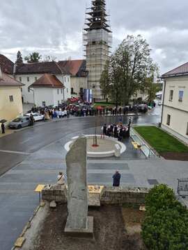 Otvoritev vaškega jedra